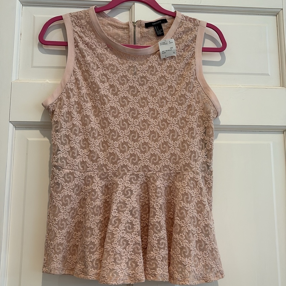 Forever 21 Elegant Lace Sleeveless Top - Pink